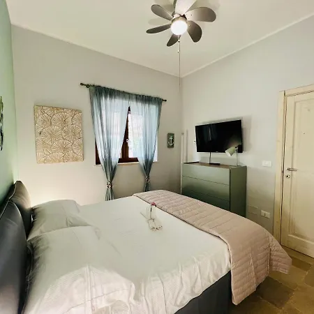 32 - Charming House With Pool Вилла *