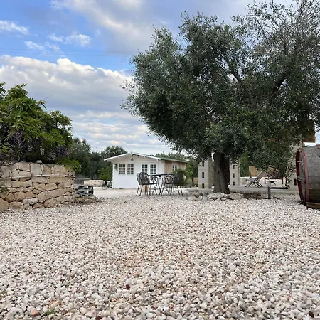 Вилла 32 - Charming House With Pool Остуни