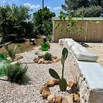 Villa 32 - Charming House With Pool