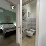 32 - Charming House With Pool *