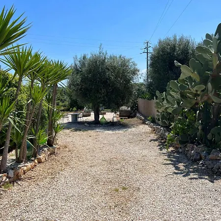 32 - Charming House With Pool *