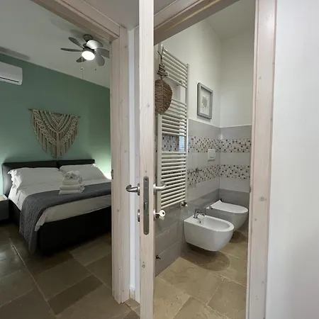 32 - Charming House With Pool *
