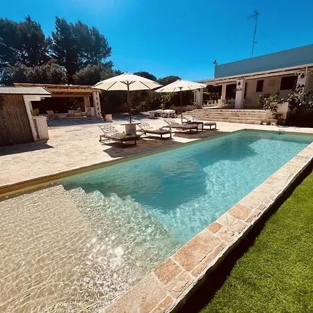 32 - Charming House With Pool Villa *