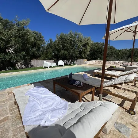 32 - Charming House With Pool Villa