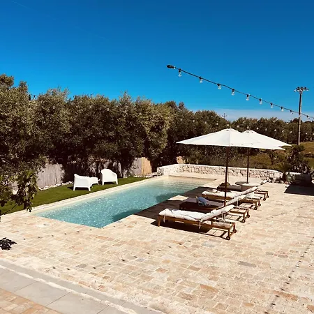 Villa 32 - Charming House With Pool