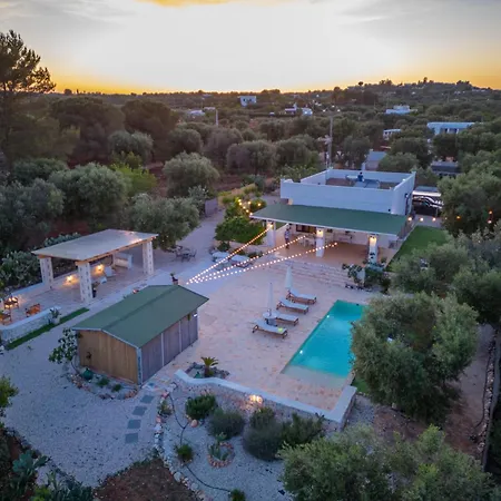 Villa 32 - Charming House With Pool