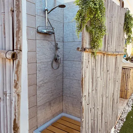 Villa 32 - Charming House With Pool