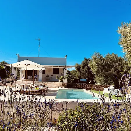 32 - Charming House With Pool *