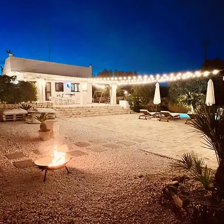 Villa 32 - Charming House With Pool