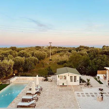 Villa 32 - Charming House With Pool