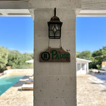 32 - Charming House With Pool