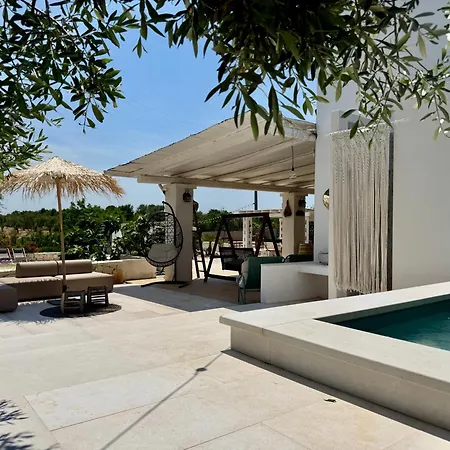 فيلة 32 - Charming House With Pool *