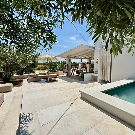 Villa 32 - Charming House With Pool Ostuni